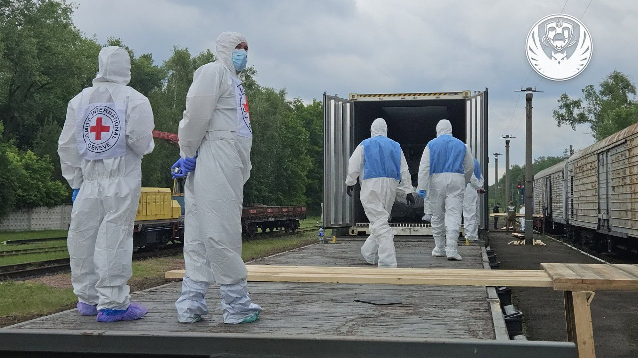 Стаття: МВС: Росія передала під час репатріації 20 тіл своїх військових разом з українськими