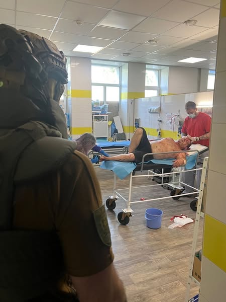 Зображення посту: У Костянтинівці двоє людей поранені внаслідок удару російського безпілотника