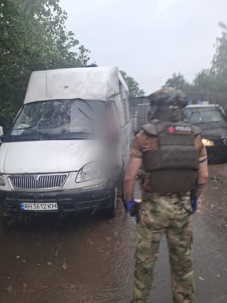 Зображення посту: У Костянтинівці окупанти вдарили дроном по пасажирському автобусу: одна людина загинула, ще одна поранена