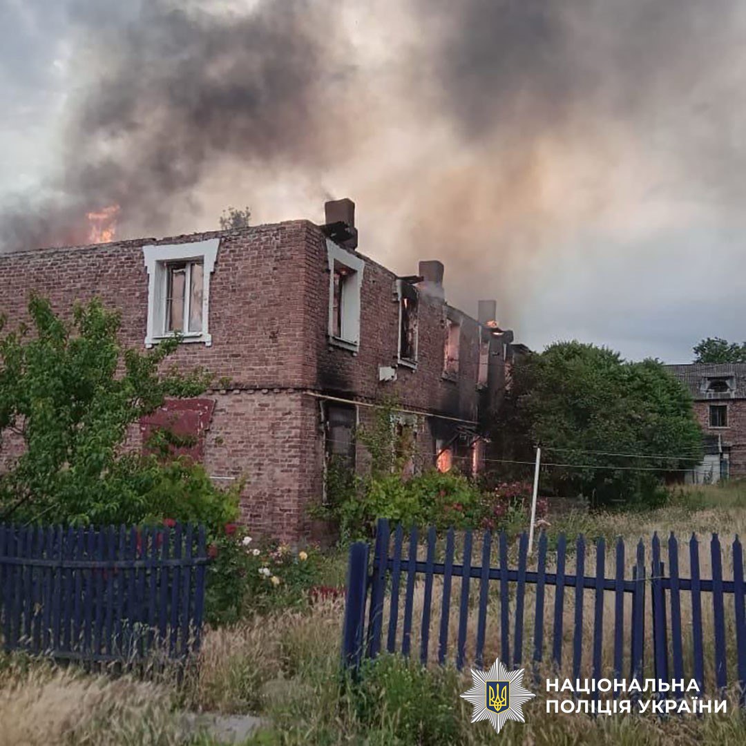Зображення посту: У Мирнограді окупанти вбили дроном чоловіка та поранили ще п’ятьох у Святогірську
