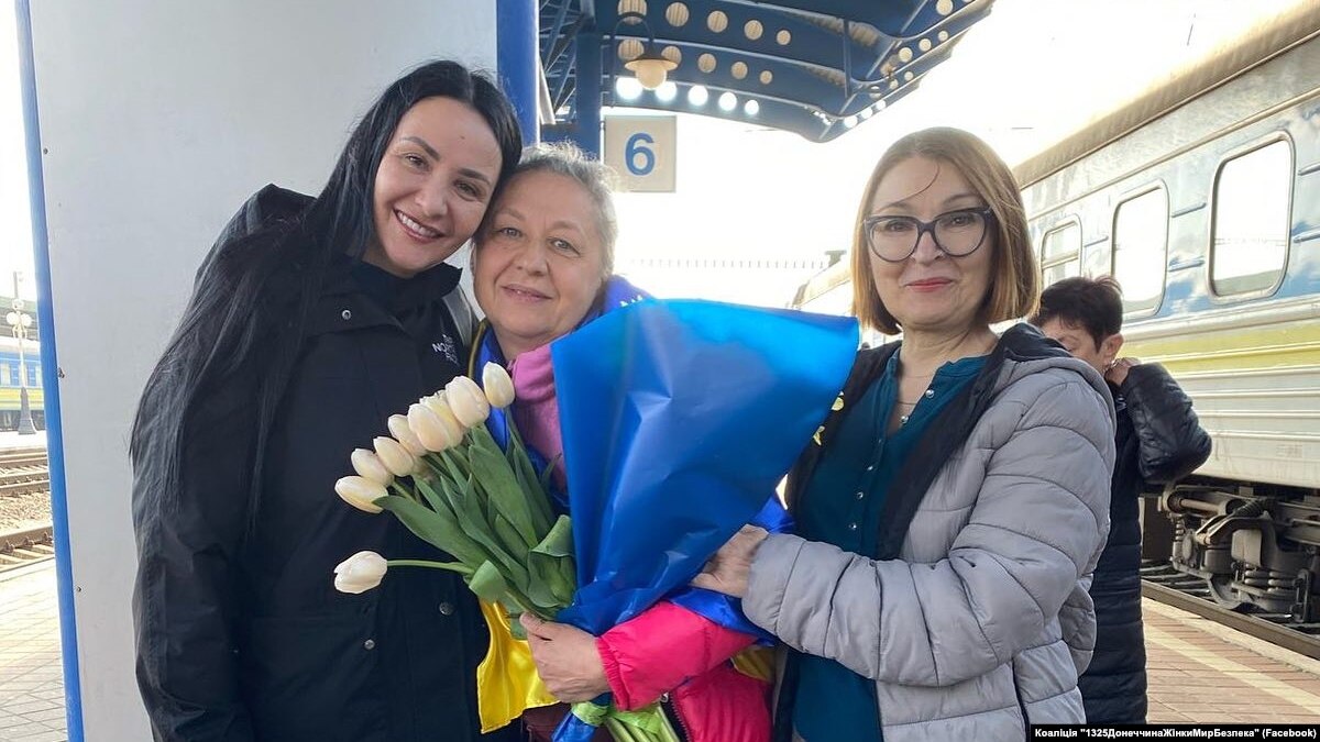 Зображення посту: Страх бути тягарем — для дітей, знайомих та навіть держави. Чому українці залишаються в окупації і як починають з нуля після виїзду