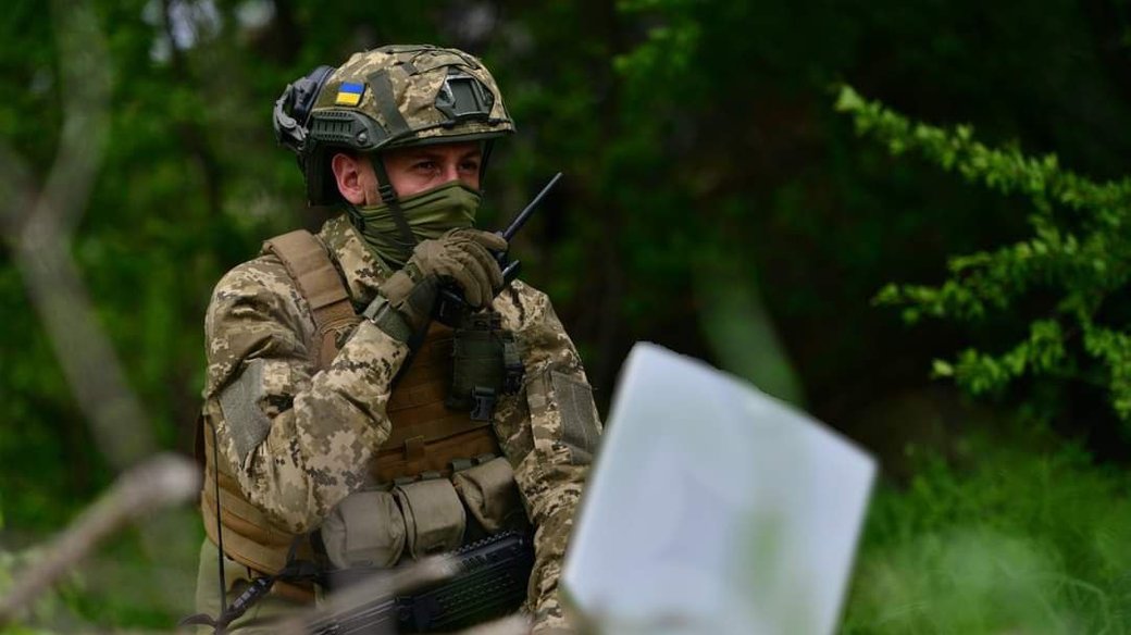 Стаття: Окупанти намагаються ізолювати позиції ЗСУ під Покровськом — застосовують дрони та дистанційне мінування
