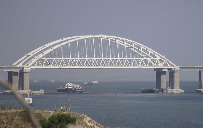 Стаття: СБУ під водою уразила Кримський міст