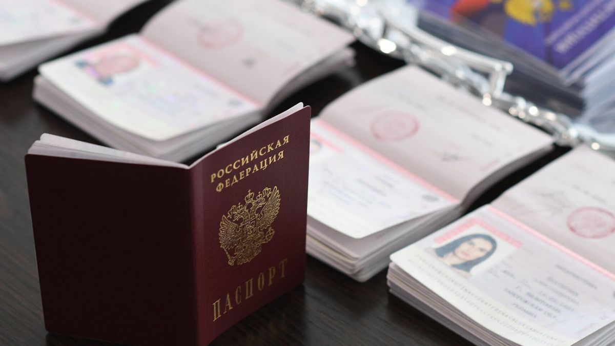 Стаття: В окупованому Сіверськодонецьку жителів змушують отримувати російський паспорт заради газу