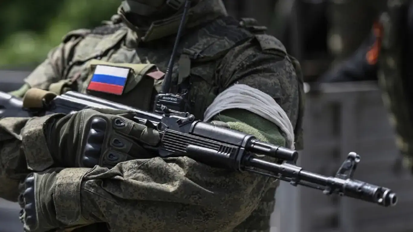 Стаття: Шахраї від імені українців в окупації підписують контракти з армією РФ