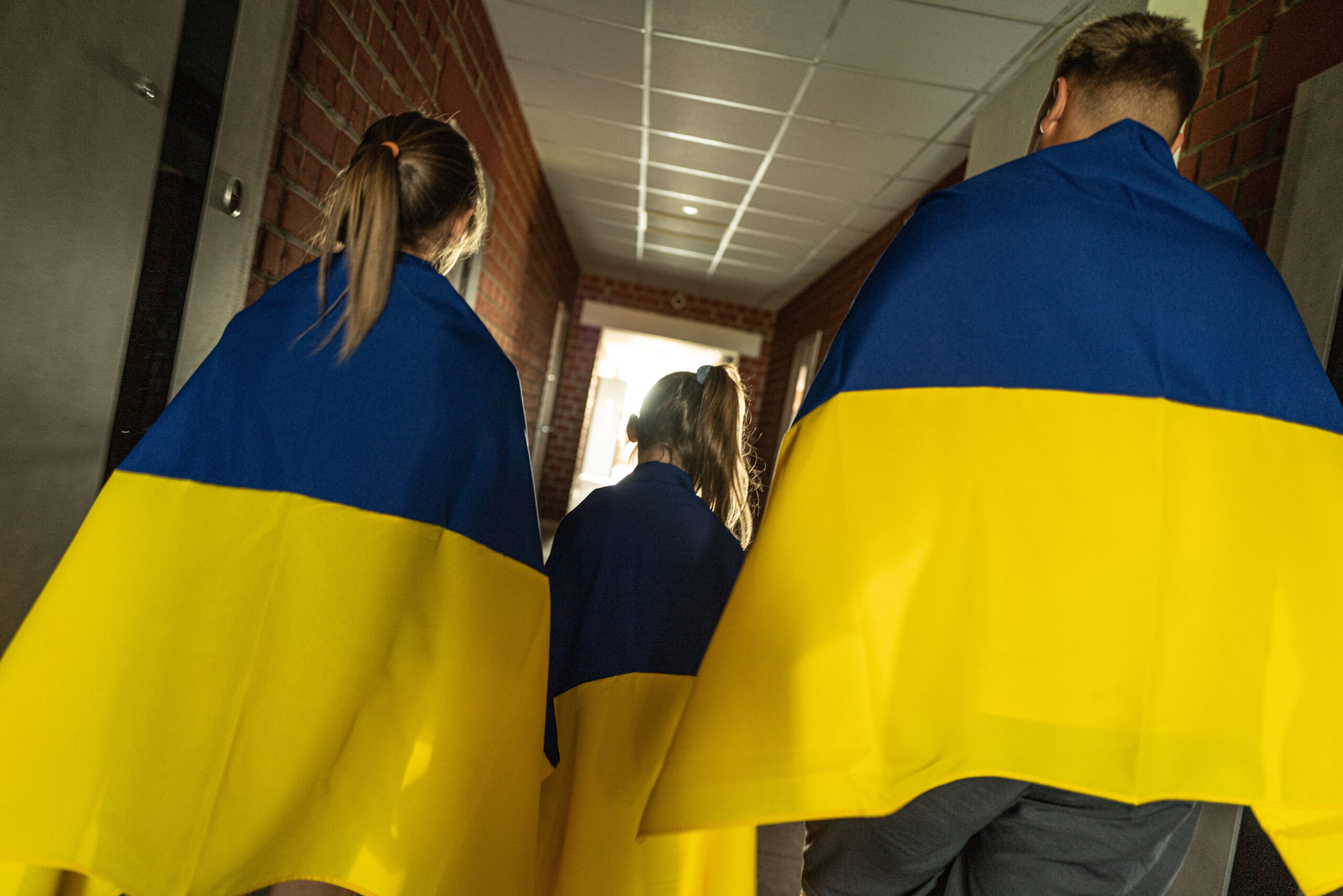 Стаття: Двох українських підлітків вдалося повернути з окупації
