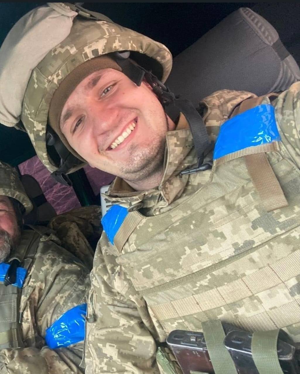 Зображення посту: Артур Тюфанов та Євген Волощук: захисники Маріуполя, яких повернули під час обмінів