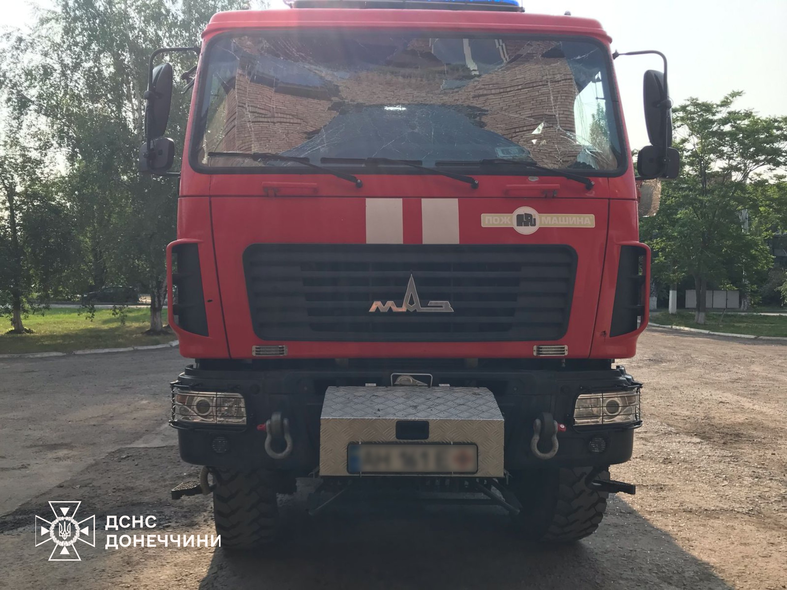 Стаття: Окупанти обстріляли рятувальників у Слов’янську — поранений водій ДСНС