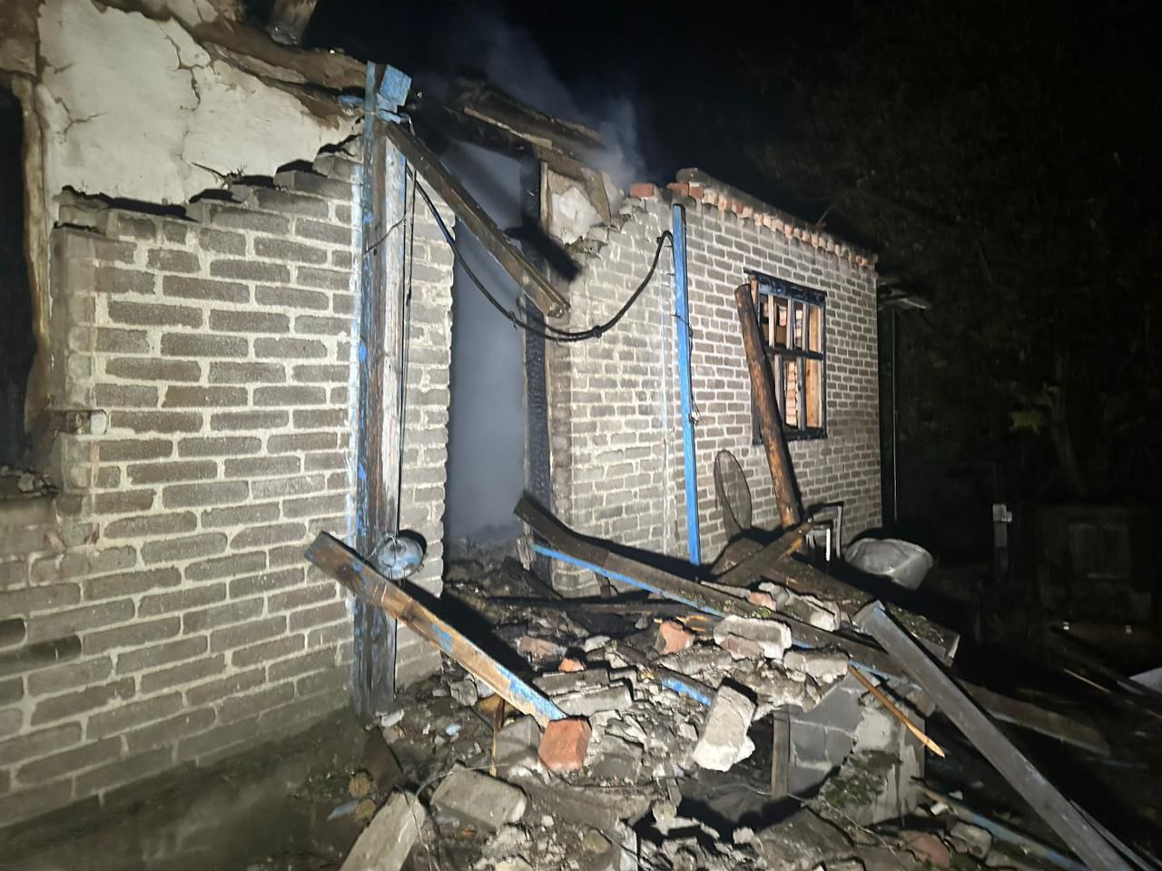 Зображення посту: Окупанти вдарили по Донеччині з артилерії та дронів: троє людей загинули, ще вісім поранені