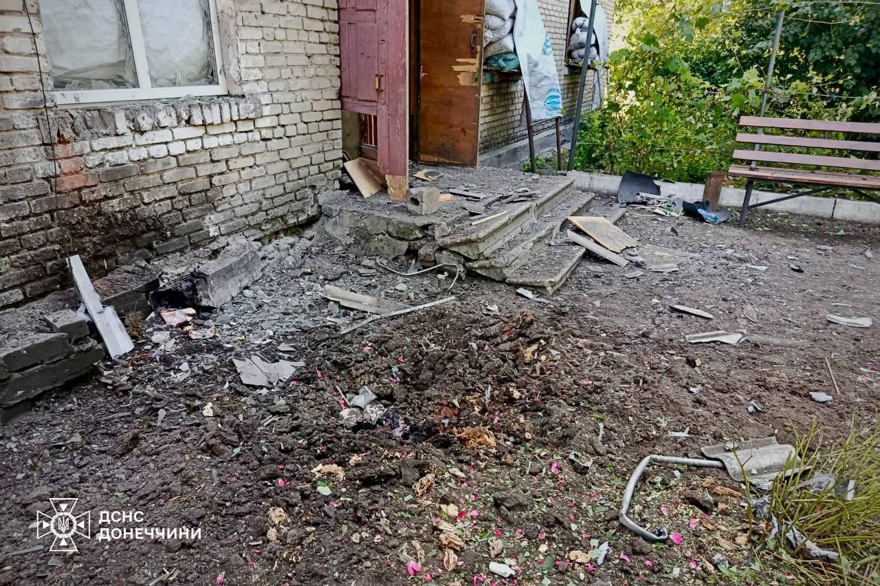 Зображення посту: Окупанти обстріляли пожежну частину в Родинському