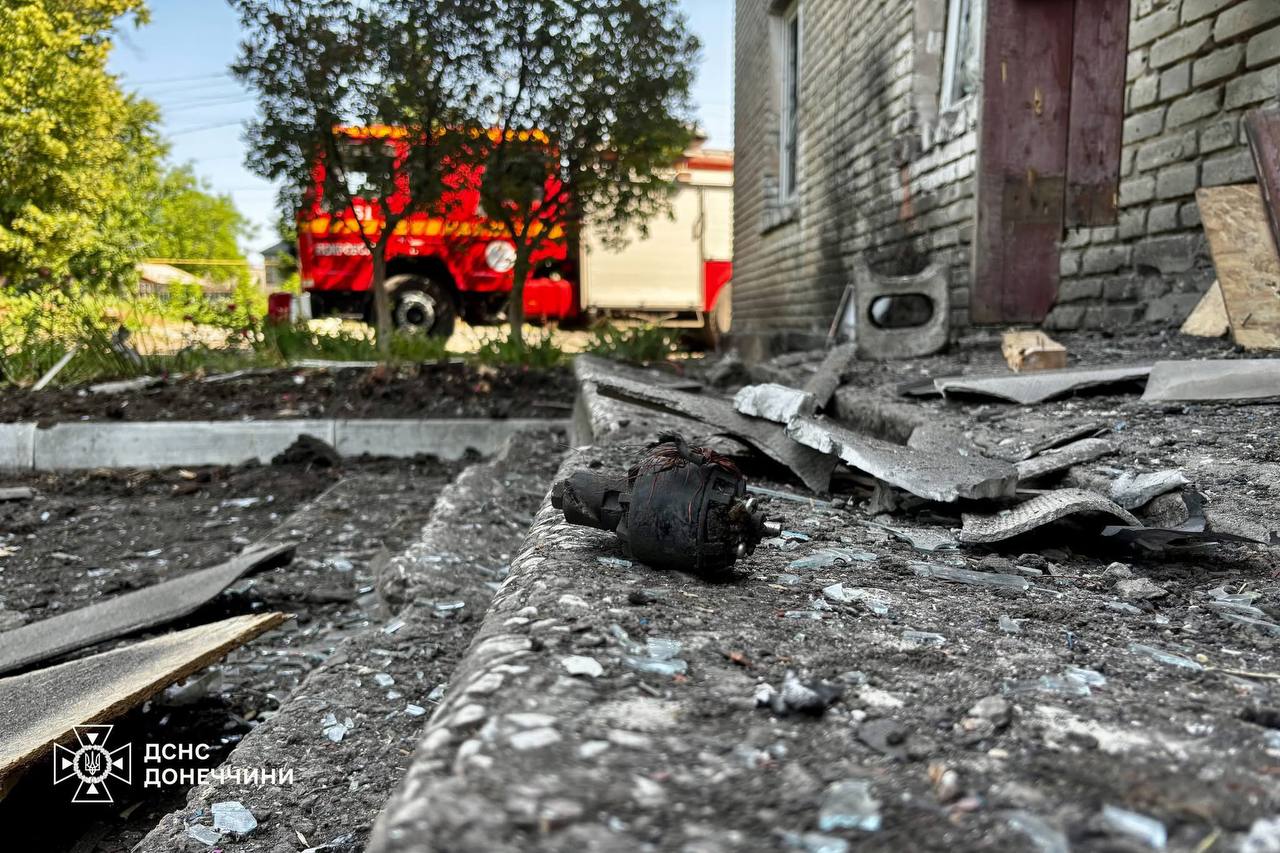 Зображення посту: Окупанти обстріляли пожежну частину в Родинському