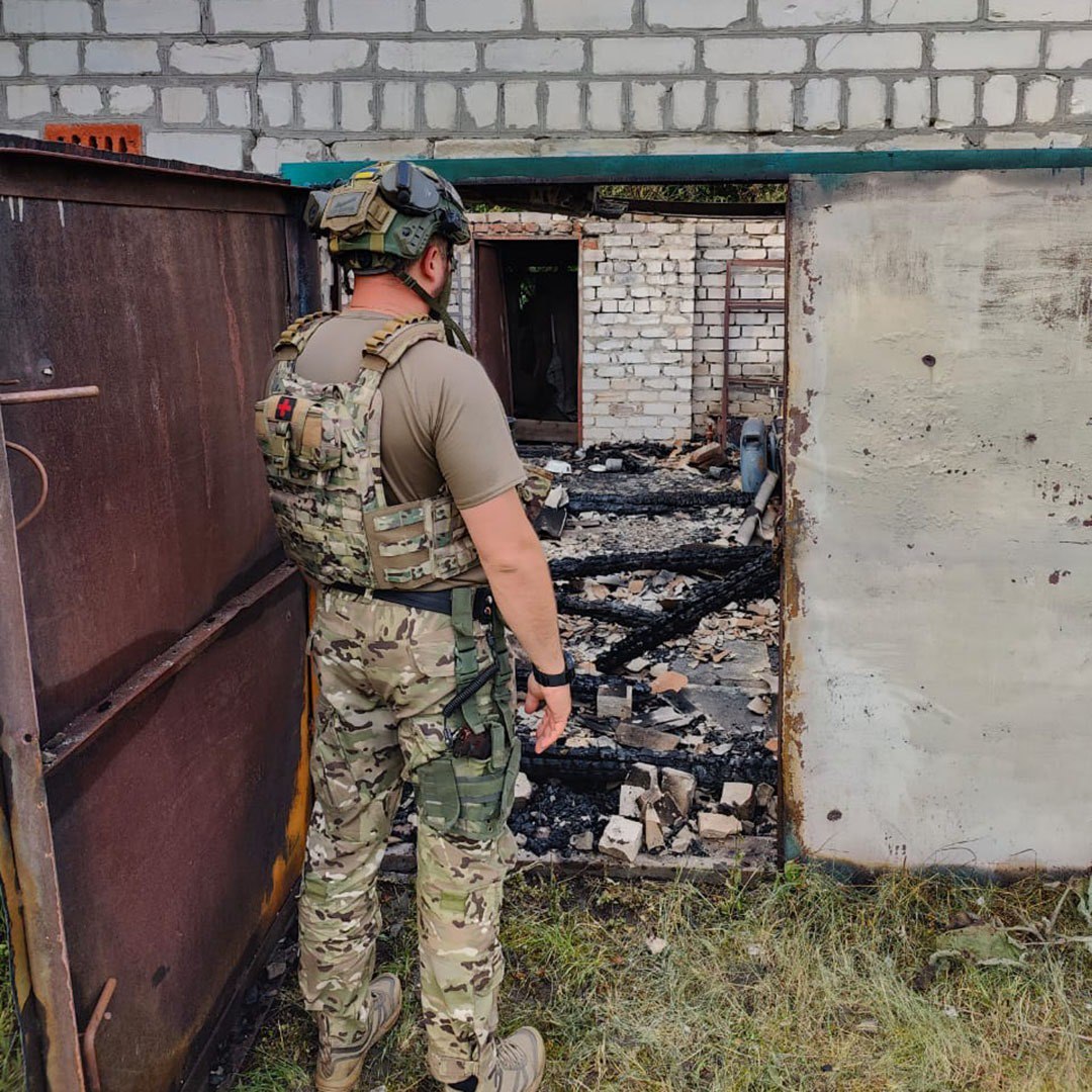 Зображення посту: Війська РФ вдарили по житлових будинках, аптеці й авто на Донеччині: є загиблі та поранені