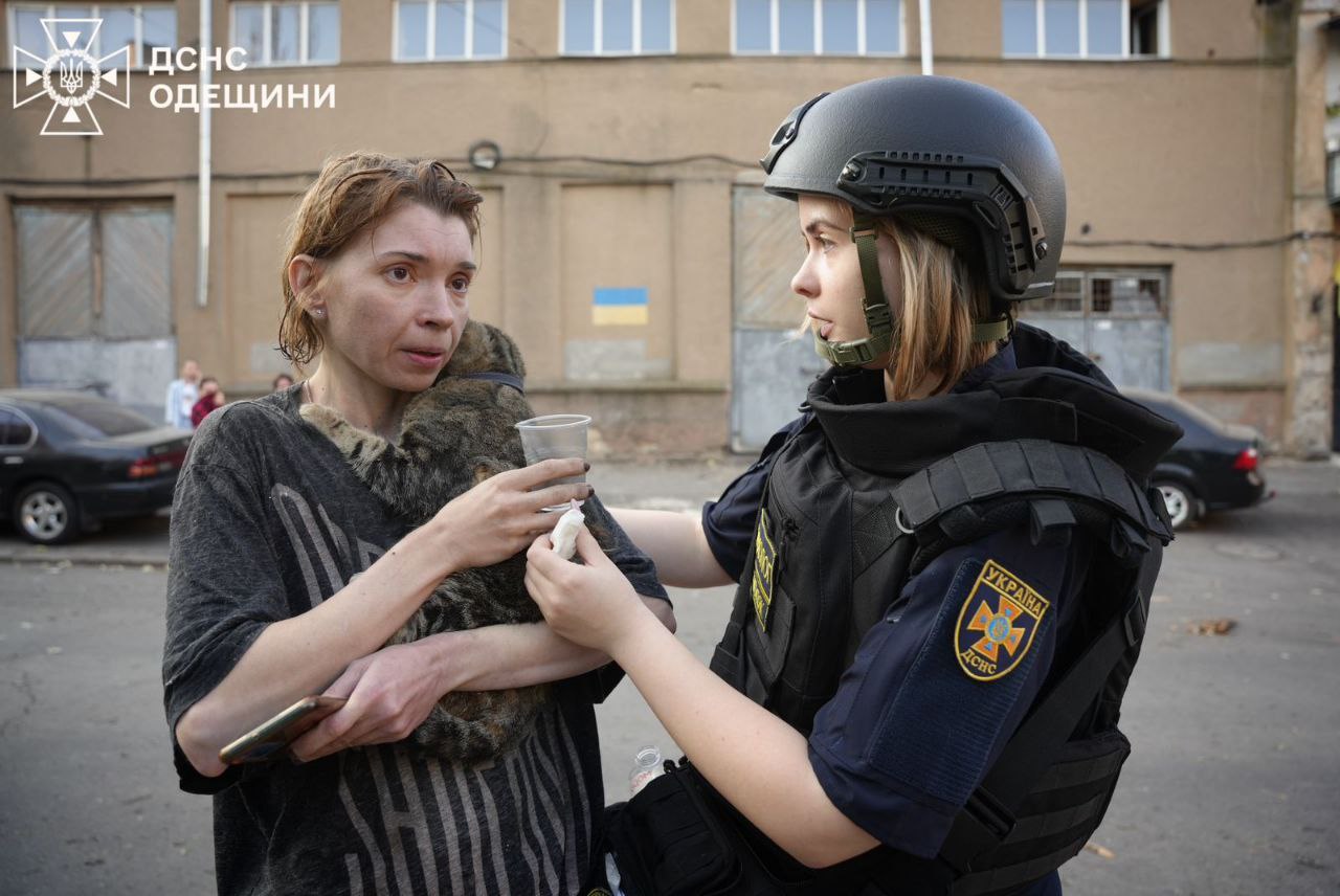 Зображення посту: Понад 440 дронів та 32 ракети: росіяни масовано обстріляли Київ та Одесу — є загиблі