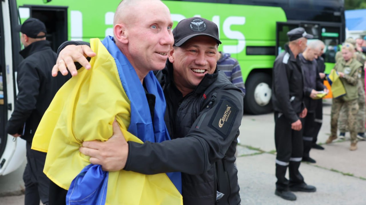 Зображення посту: Україна повернула групу важкопоранених та тяжкохворих захисників