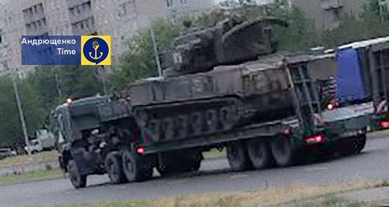 Стаття: У Маріуполі зафіксували збільшення перекидання військової техніки окупантів
