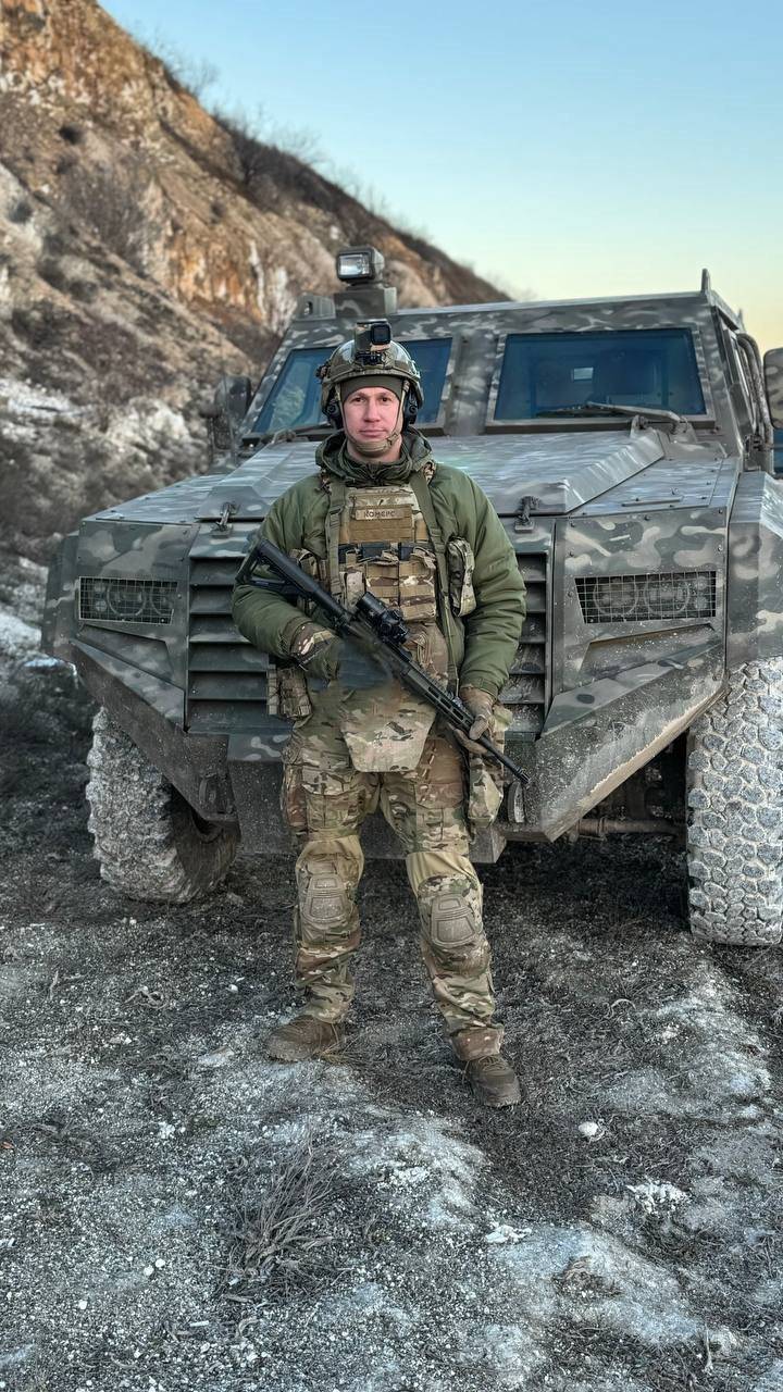 Зображення посту: «Я прийшов звільняти свою землю»: історія підприємця Дениса Шурмильова, який став артилеристом «Азову»