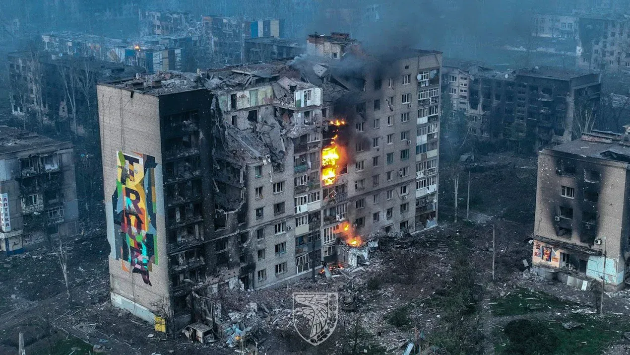 Стаття: Росіяни змушують мешканців Бахмута відмовлятись від майна за «компенсацію»