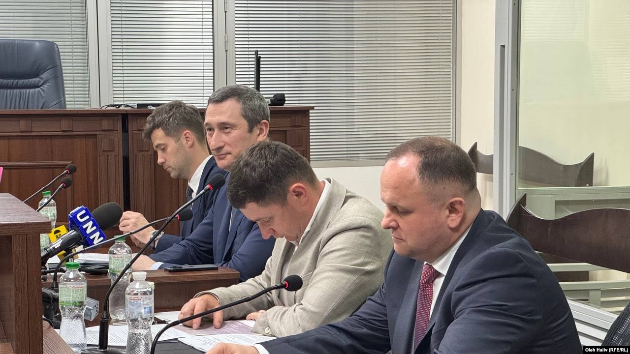 Стаття: За Чернишова внесли 120 мільйонів гривень застави