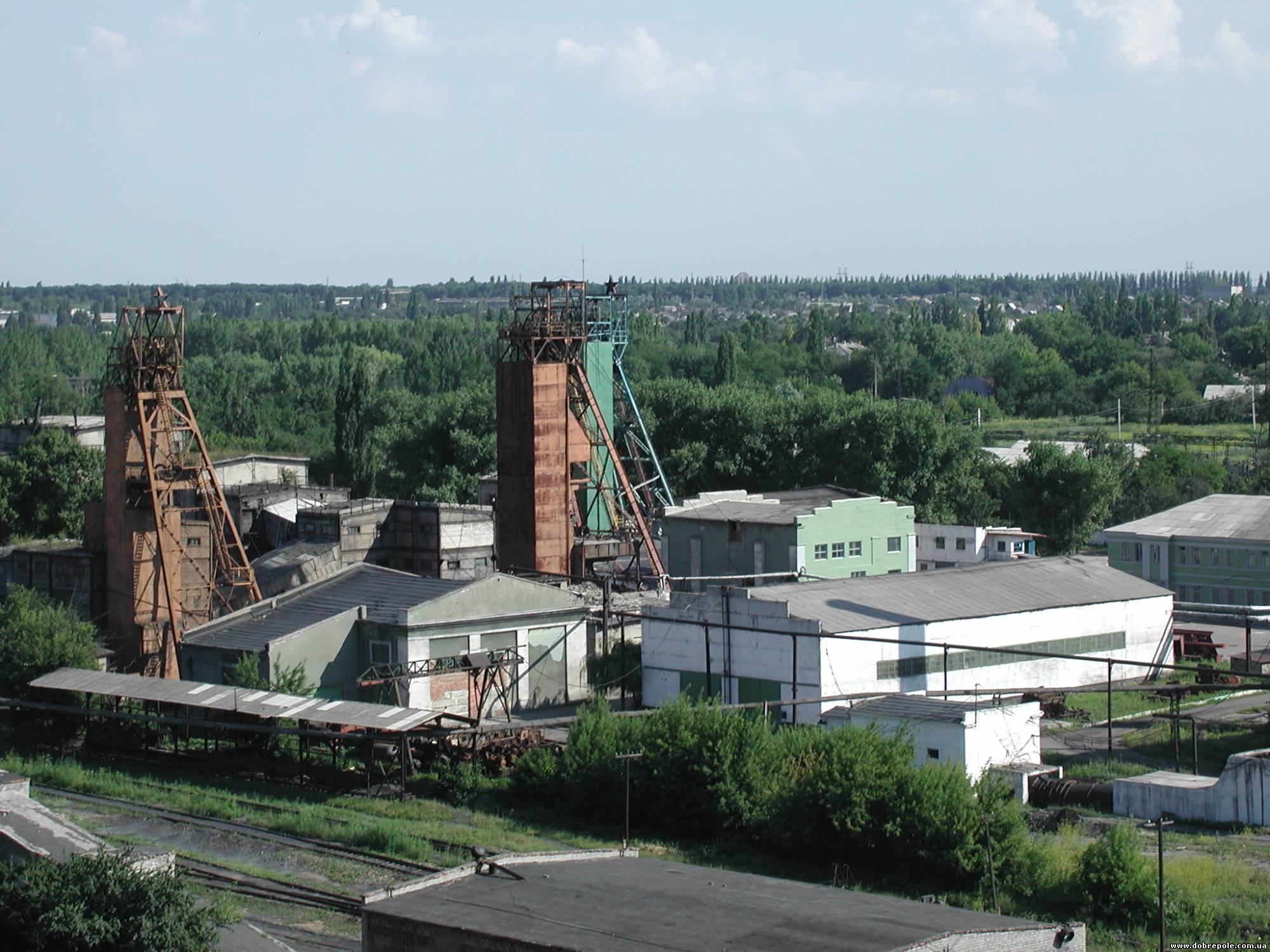 Стаття: Окупанти обстріляли шахту у Добропіллі, коли там працювали понад 90 людей