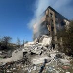Зображення посту: У Костянтинівці після російського обстрілу шукають людей під завалами багатоповерхівки