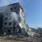 Зображення посту: У Костянтинівці після російського обстрілу шукають людей під завалами багатоповерхівки