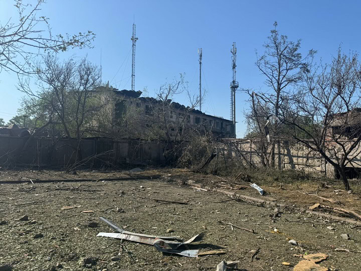 Зображення посту: У Костянтинівці після російського обстрілу шукають людей під завалами багатоповерхівки