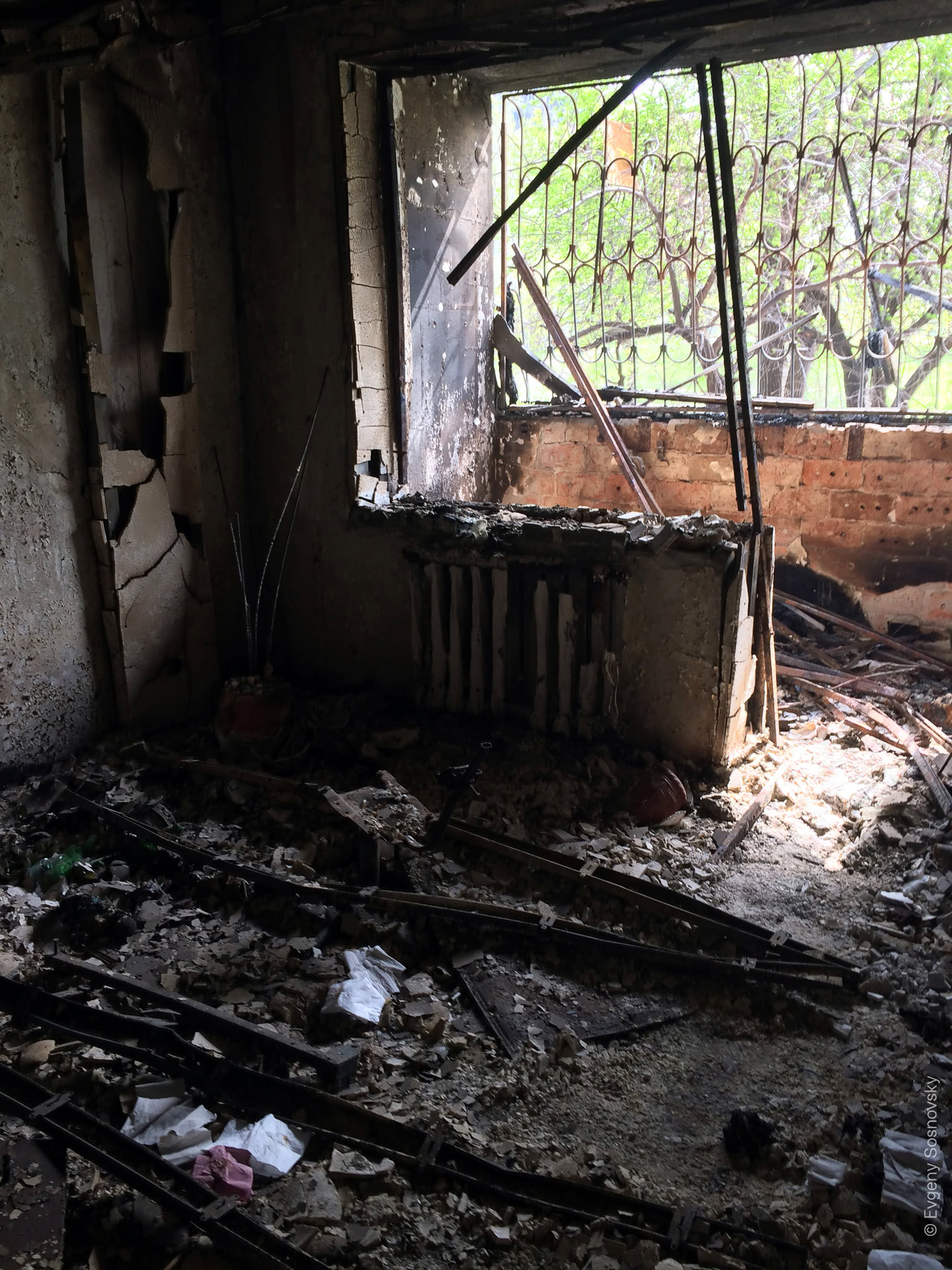 Зображення посту: В Україні дозволили дистанційне обстеження зруйнованого житла — спершу для територій бойових дій