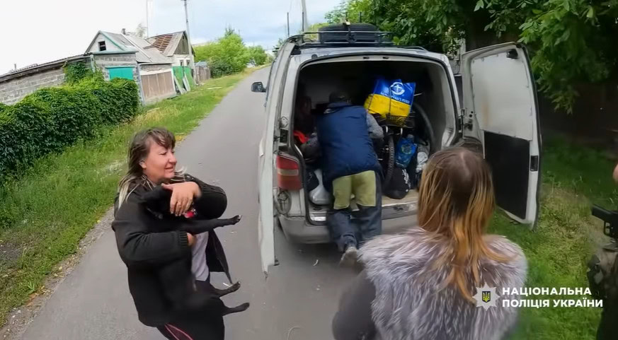 Зображення посту: «Слава Богу, ви приїхали»: з Покровська евакуювали ще 28 людей