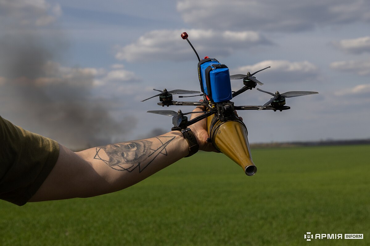Стаття: Росіяни атакували Добропілля понад 100 FPV-дронами за дві доби