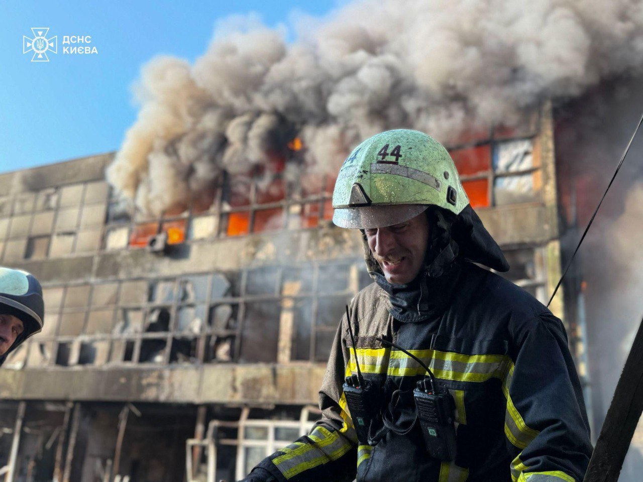Зображення посту: Комбінована атака РФ на Україну тривала 10 годин: у Києві є загиблі та поранені
