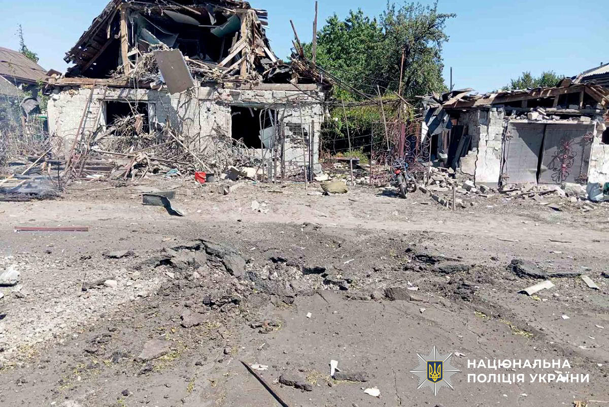 Стаття: Росія завдала 3 387 ударів по Донеччині за добу: загинули семеро цивільних