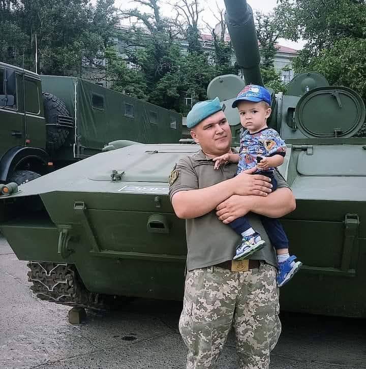 Зображення посту: «Думка про нас допомагає йому триматися в полоні»
